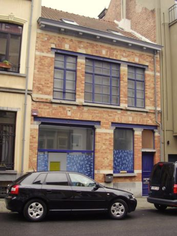 Photo facade avant conservee tourelle 21 etterbeek