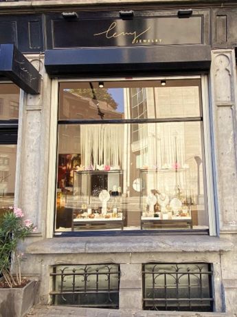 Vitrine commerce rue lebeau 63 65 bruxelles