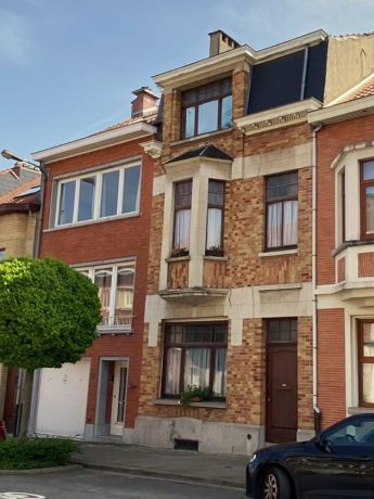 Photo facade avant gay 50 woluwe saint pierre